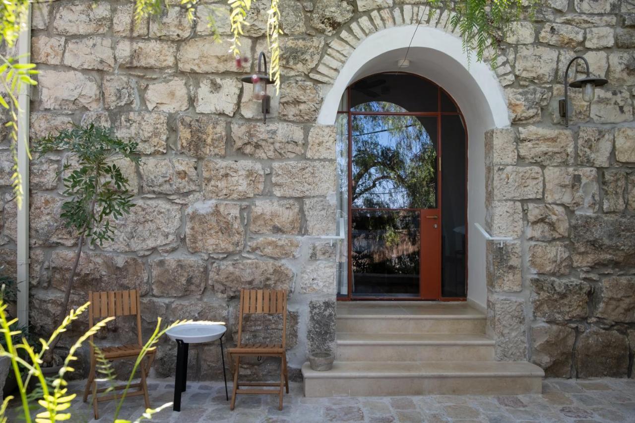 Khan Ein Karem *